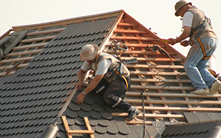 What are the different layers within a roof?