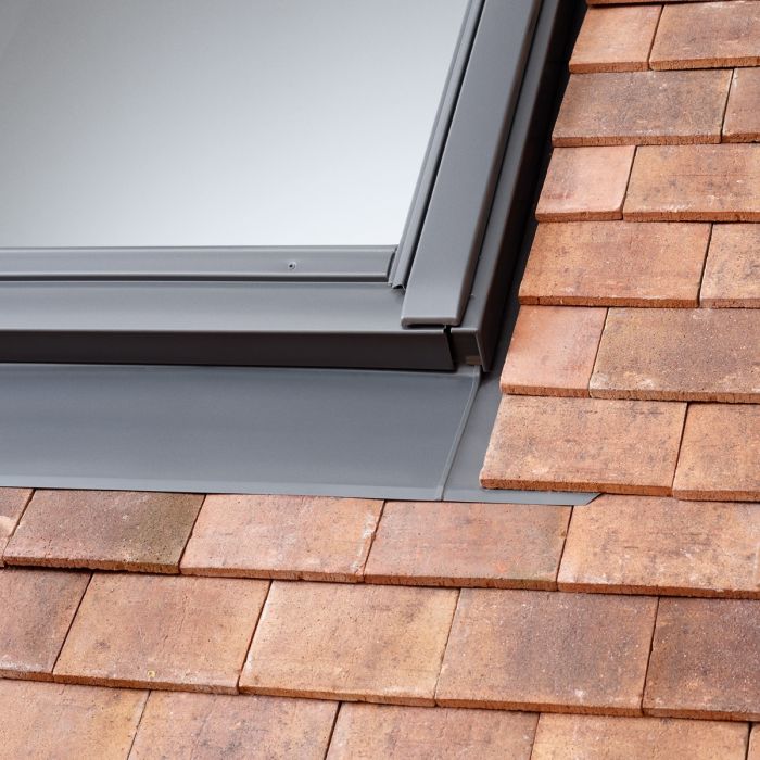 Velux EDP MK08 2000 Window Flashing For Plain Tiles Up To 14mm Thick main product photo